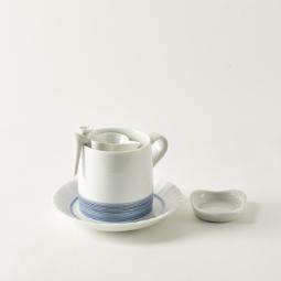 Mug 80×80×85 (㎜) <br/>Infuser 80×60×65 (㎜) <br/>Infuser saucer 65×65×15 (㎜) <br/>Plate for refreshments 150×150×25 (㎜)