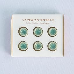 Jackstone Set  Jackstone 15×15×12mm, Package Box 90×75×18mm
